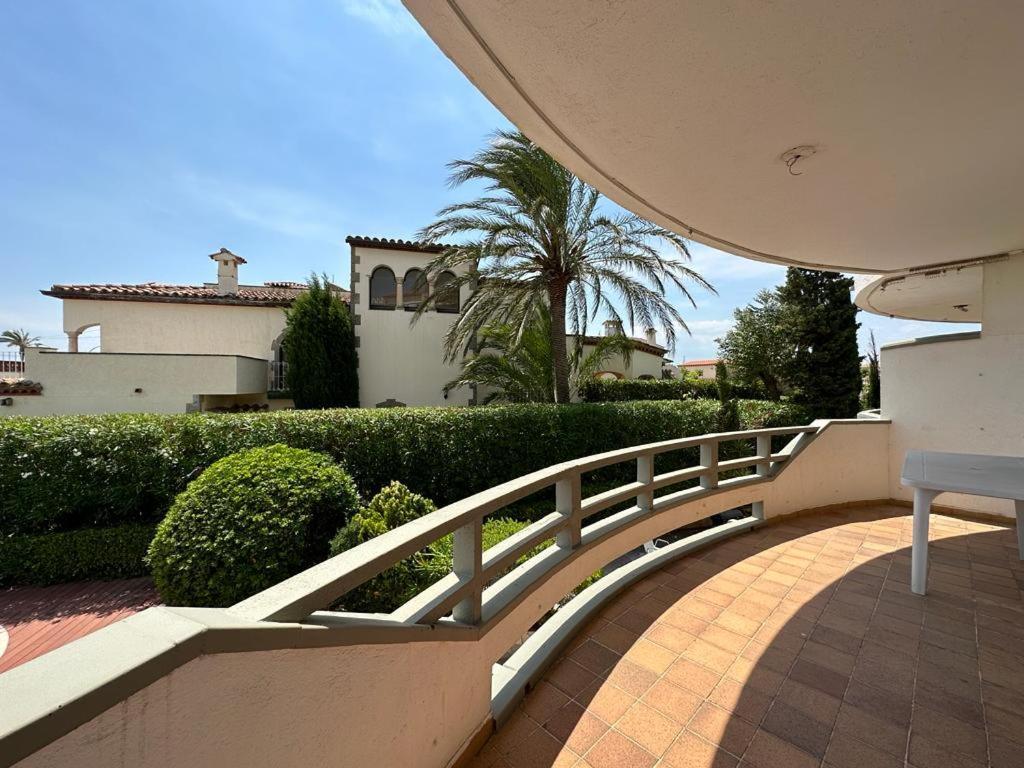 Vila Cargols De Mar Empuriabrava Exteriér fotografie