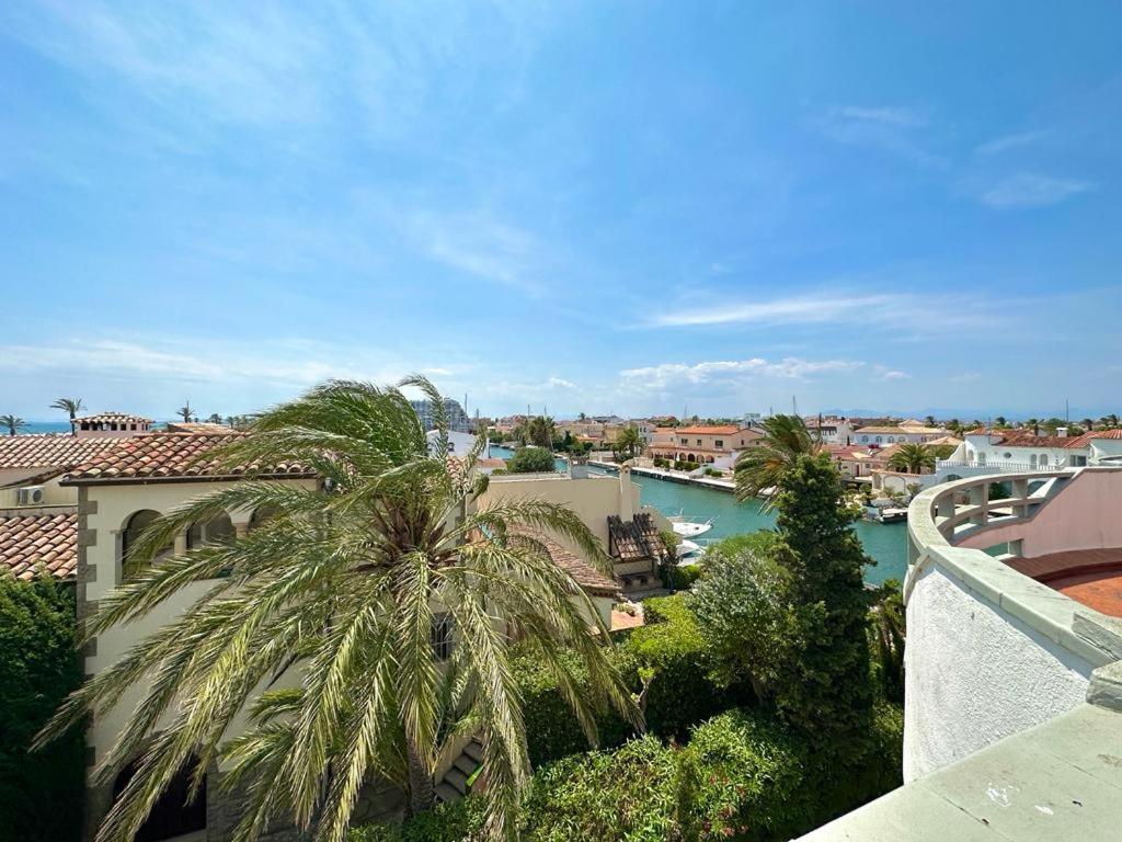 Vila Cargols De Mar Empuriabrava Exteriér fotografie