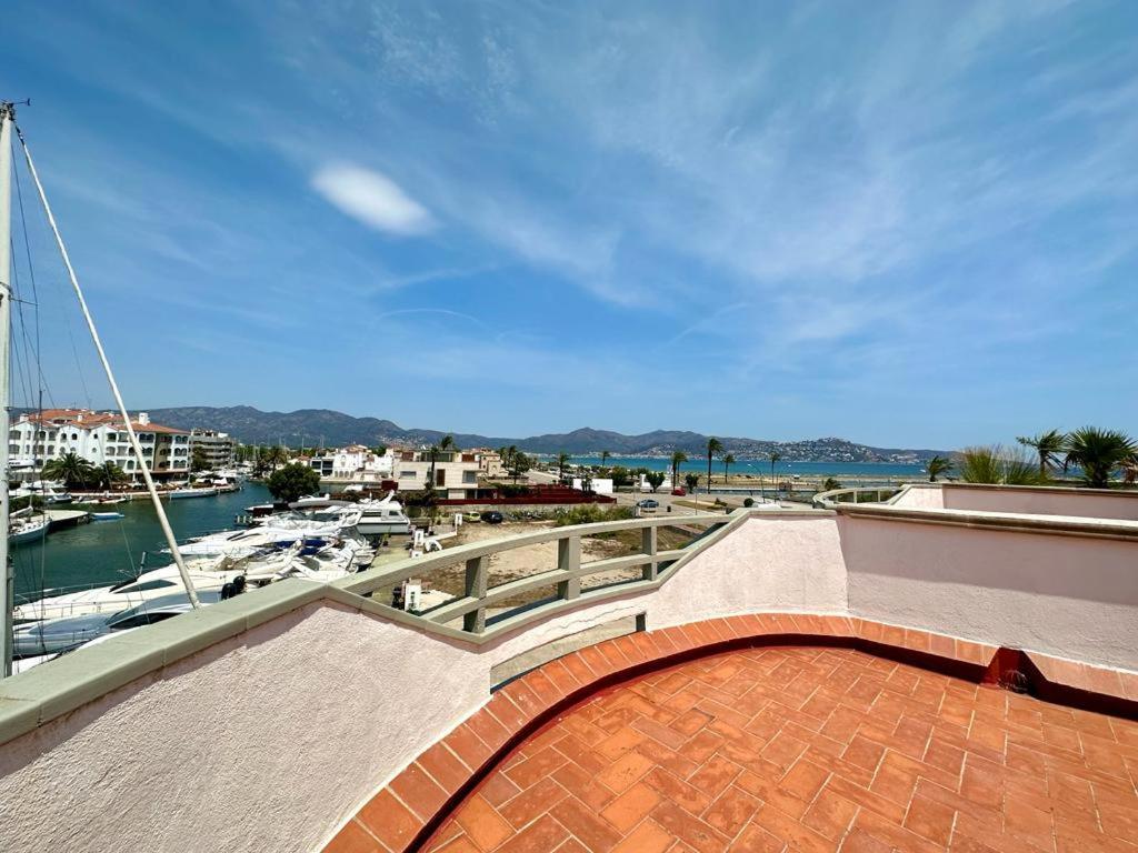 Vila Cargols De Mar Empuriabrava Exteriér fotografie